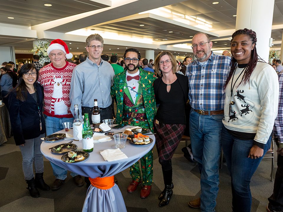 Discover 2018 holiday party
